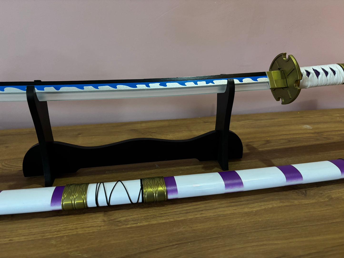 One Piece Wooden LED Katana | Nidai Kitetsu Monkey D Luffy Wooden Sword for Cosplay - Project M Shop