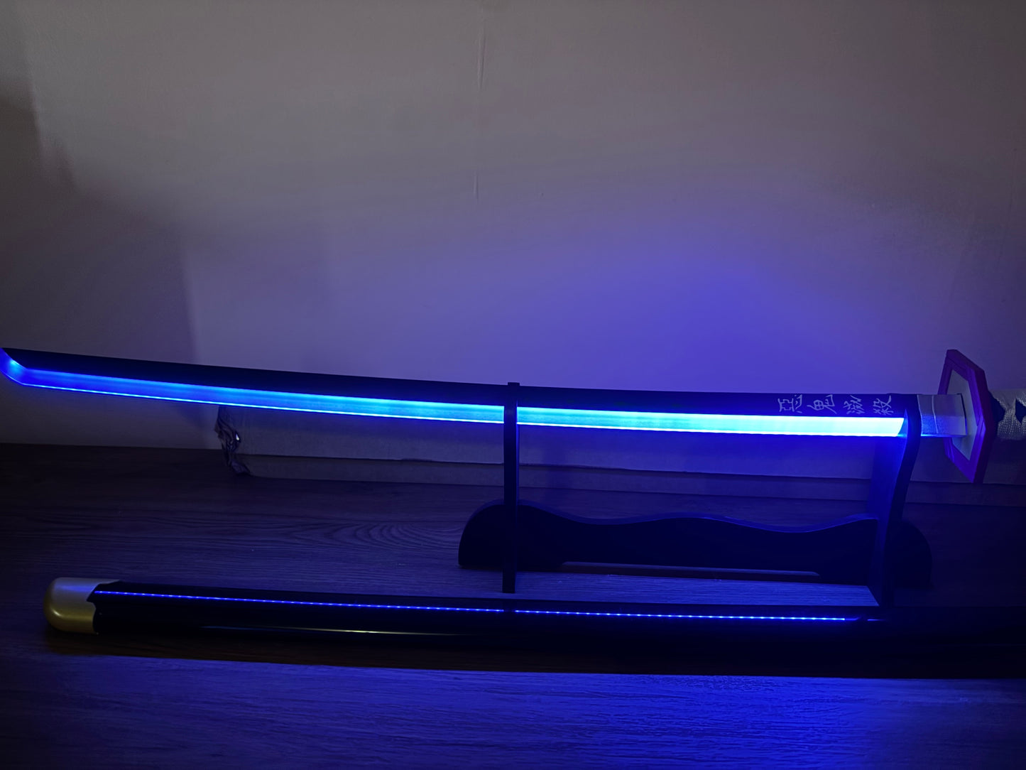 Tomioka Giyuu LED Katana – Blue Demon Slayer-Inspired Glowing Sword - Project M Shop