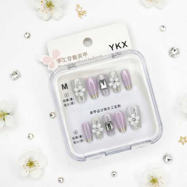Flower With Gemstone Elegant Press-On Nails - M Size - Project M Shop