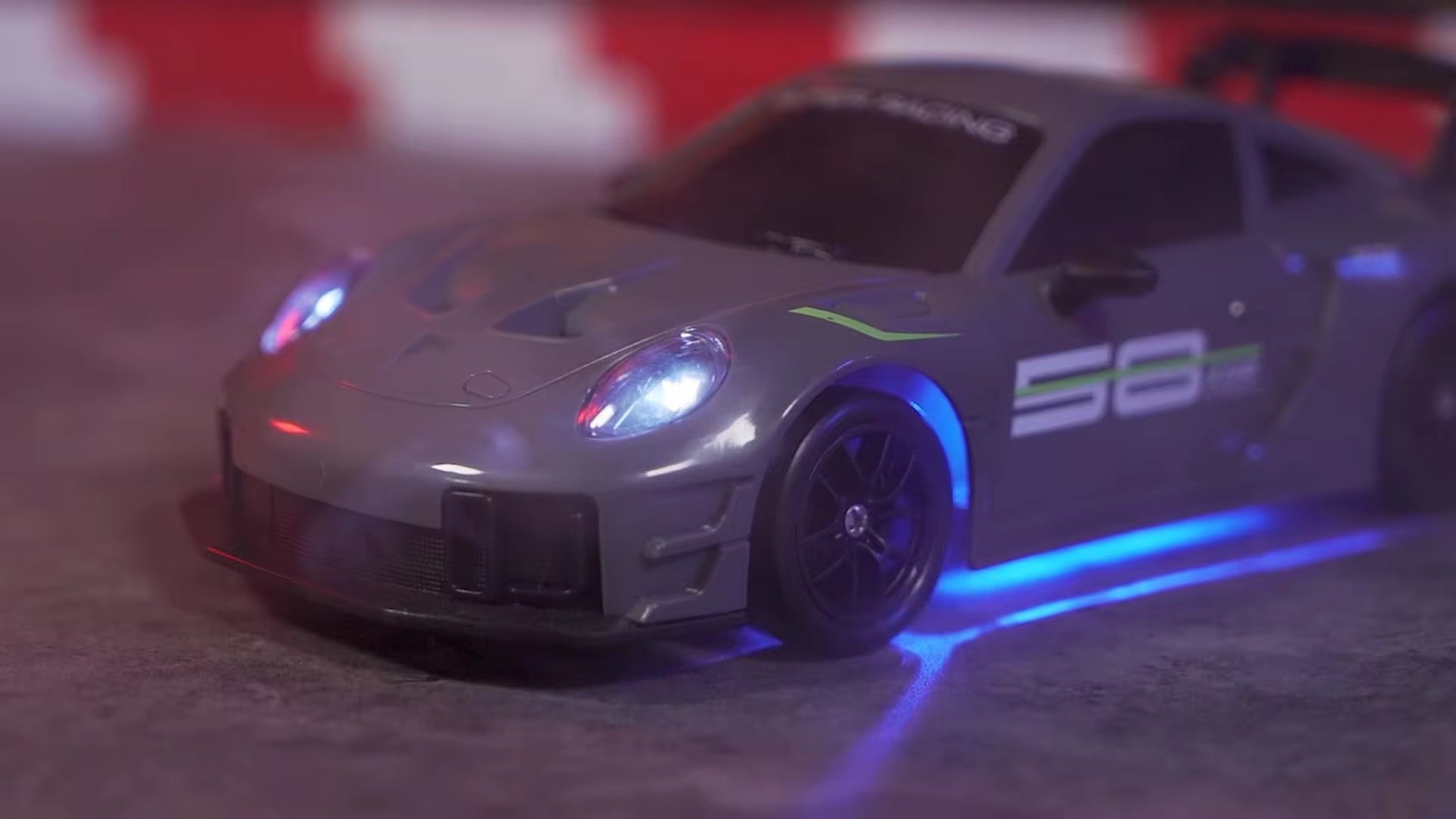 1:20 Drift Car With High Speed Of 20KM/H & Extra Set Of Tires And Cone - Project M Shop