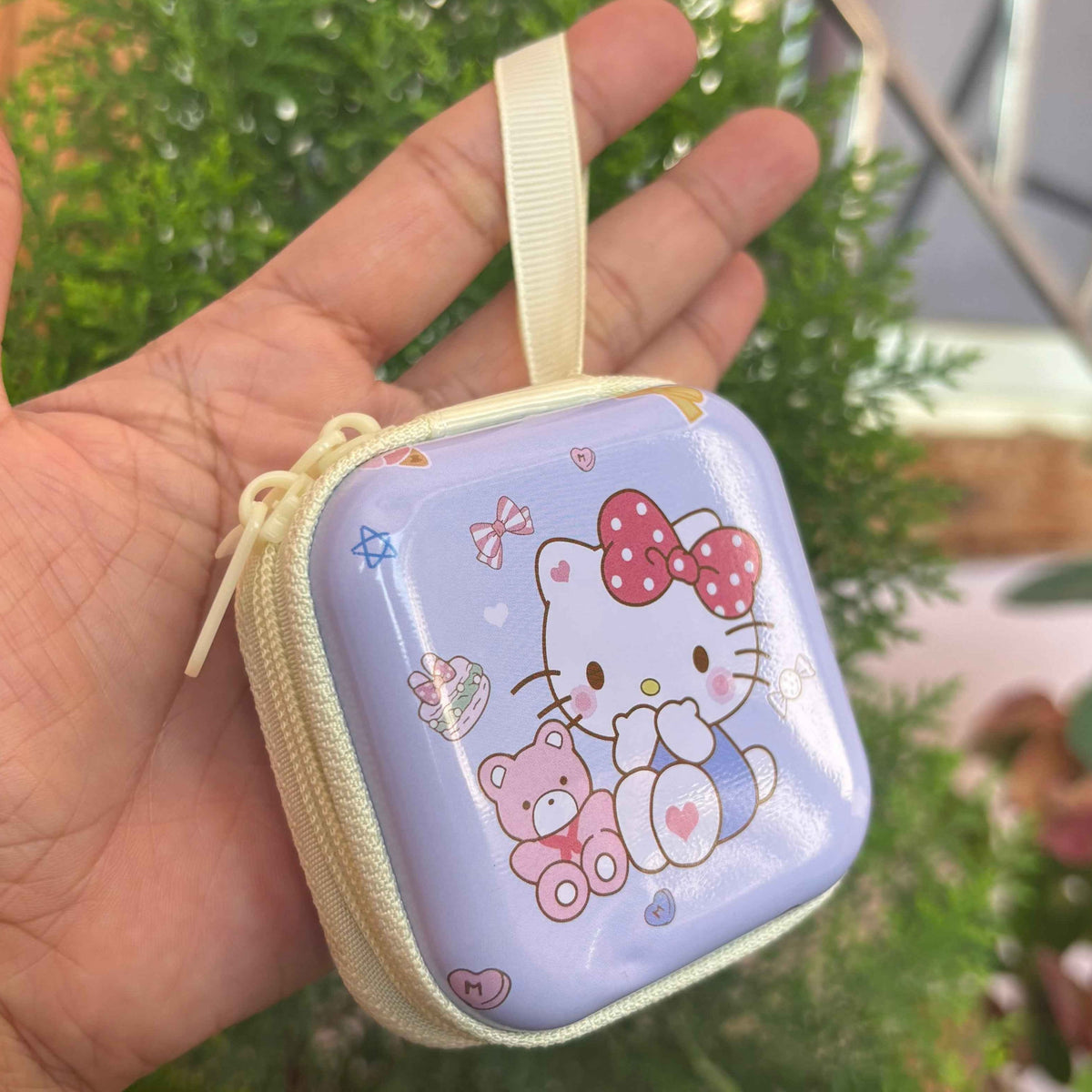 Hello Kitty Coin Keeper Keychain – Compact Storage Charm