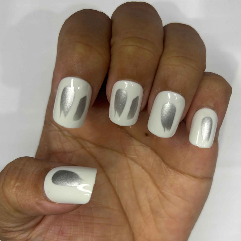 24 PCs Press-on Nails Set - for Stunning Manicures