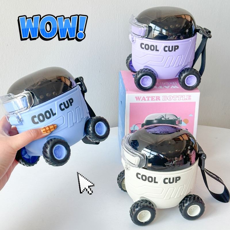Mars Rover Portable Water Bottle with Straw - 550ml Multifunctional Toy Gift in Random Color