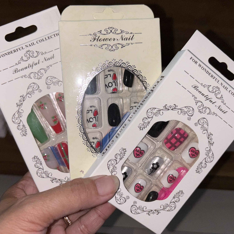 Set of 3 Press-on Nails Set - 24 PCs Stylish Nail Press-ons - Project M Shop