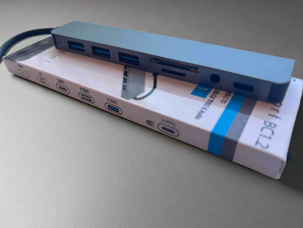 Cantell USB Multiport Hub 8 in 1 Dock with TF/PD Reading, USB 3.5mm Audio, and Type C Support - Project M Shop